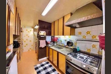 Apartamento à venda com 180m², 3 quartos e 1 vaga
