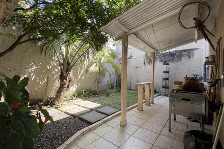 Área externa de casa à venda com 2 quartos, 250m² em Vila Sao Judas Tadeu, Guarulhos