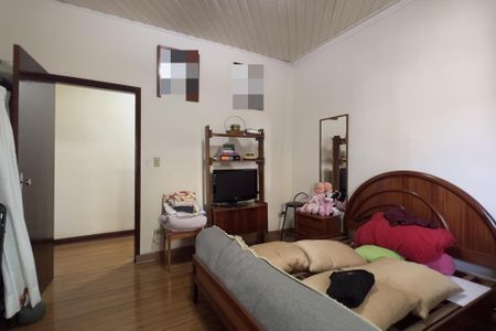 Casa à venda com 250m², 2 quartos e 2 vagas Casa à venda com 250m², 2 quartos e 2 vagasQuarto 2