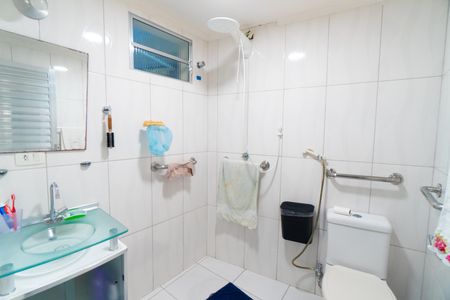 Casa 1 - Banheiro de casa à venda com 3 quartos, 500m² em Vila Campestre, São Paulo
