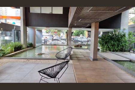 Apartamento à venda com 67m², 1 quarto e 1 vaga