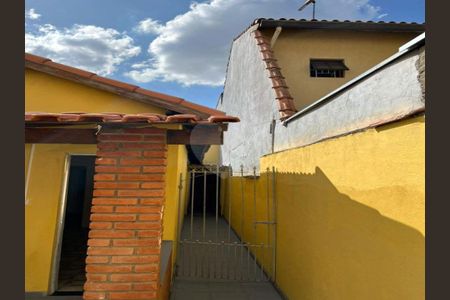 Casa à venda com 3 quartos, 200m² em Jardim Nice, São Paulo