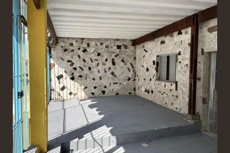 Casa à venda com 3 quartos, 200m² em Jardim Nice, São Paulo