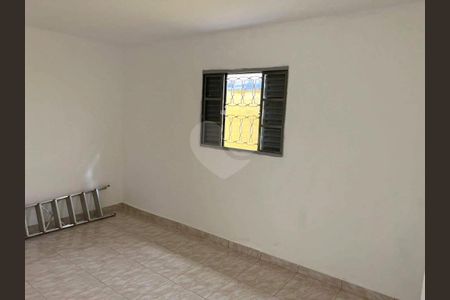 Casa à venda com 3 quartos, 200m² em Jardim Nice, São Paulo