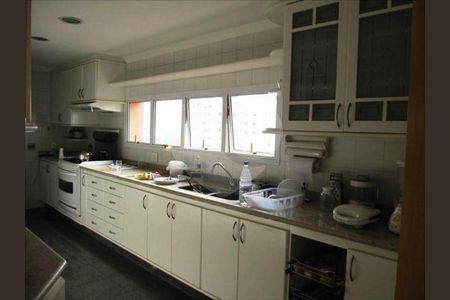 Apartamento à venda com 353m², 4 quartos e 5 vagas