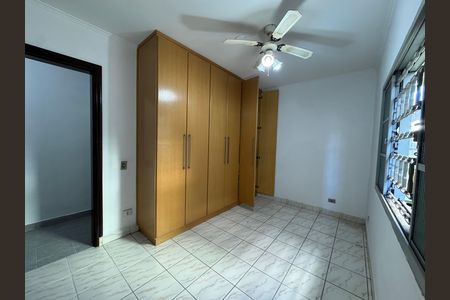 Casa à venda com 339m², 5 quartos e 3 vagasQuarto 2