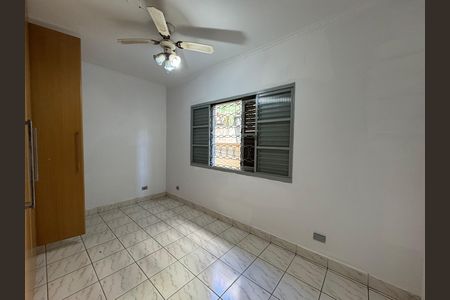 Casa à venda com 339m², 5 quartos e 3 vagasQuarto 2