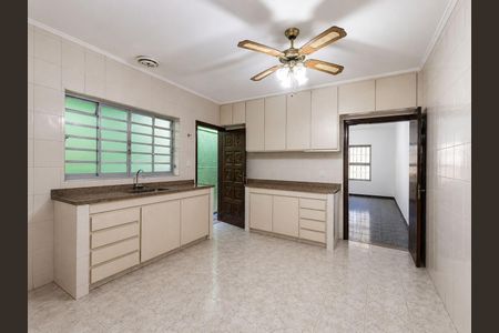 Casa à venda com 339m², 5 quartos e 3 vagasCozinha
