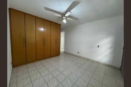 Casa à venda com 339m², 5 quartos e 3 vagasQuarto Suíte
