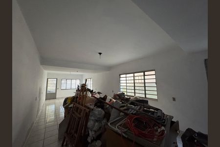 Casa à venda com 339m², 5 quartos e 3 vagasDetalhe