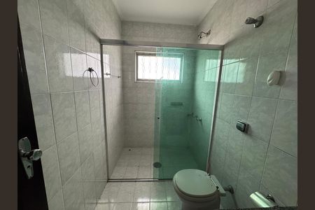 Casa à venda com 339m², 5 quartos e 3 vagasBanheiro da Suíte