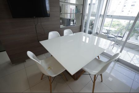 Apartamento para alugar com 90m², 3 quartos e 2 vagas