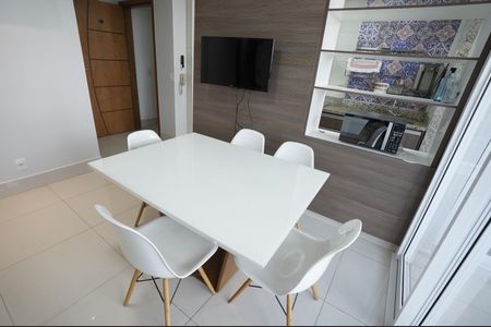 Apartamento para alugar com 3 quartos, 90m² em Setor Bueno, Goiânia