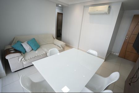 Apartamento para alugar com 90m², 3 quartos e 2 vagas