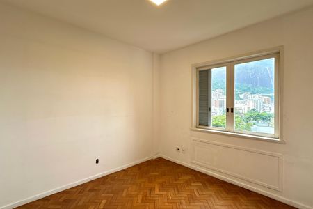 Apartamento à venda com 135m², 3 quartos e 1 vaga