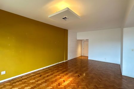 Apartamento à venda com 135m², 3 quartos e 1 vaga