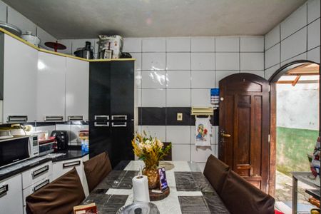 Casa à venda com 300m², 3 quartos e 3 vagasCozinha