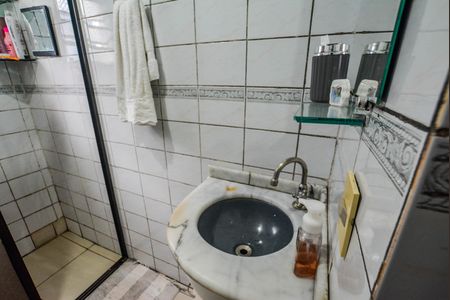 Casa à venda com 300m², 3 quartos e 3 vagasBanheiro da Suíte