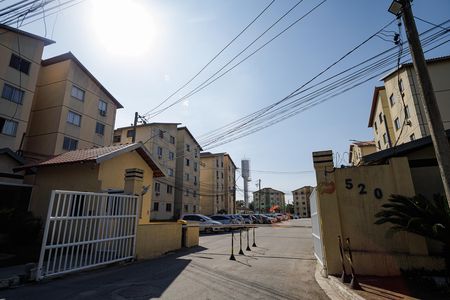 Apartamento para alugar com 45m², 2 quartos e 1 vaga Apartamento para alugar com 45m², 2 quartos e 1 vagaFachada