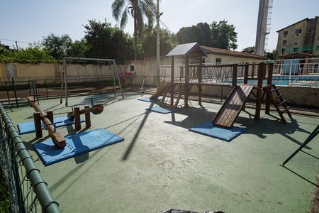 Apartamento para alugar com 45m², 2 quartos e 1 vaga Apartamento para alugar com 45m², 2 quartos e 1 vagaÁrea comum - Playground