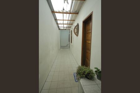 Casa à venda com 309m², 4 quartos e 2 vagasCorredor Lateral 