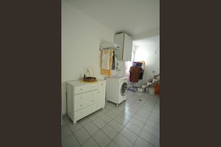 Casa à venda com 309m², 4 quartos e 2 vagasÁrea de Serviço - (Casa 2) 