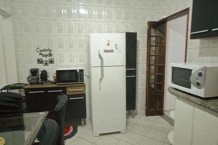 Casa à venda com 309m², 4 quartos e 2 vagasCozinha  (casa 1 ) 