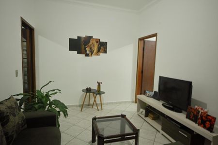 Casa à venda com 309m², 4 quartos e 2 vagasSala ( casa 1 ) 