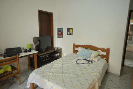 Casa à venda com 309m², 4 quartos e 2 vagasQuarto 2 (casa 2 ) 