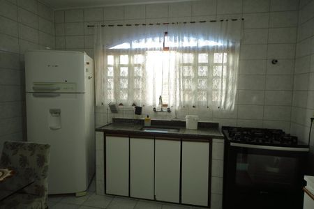 Casa à venda com 309m², 4 quartos e 2 vagasCozinha - (casa 2) 