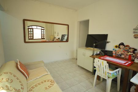 Casa à venda com 309m², 4 quartos e 2 vagasSala ( casa 2 ) 