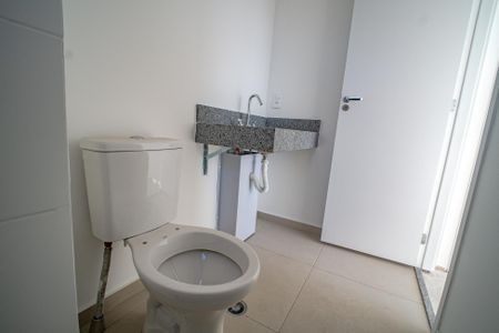 Studio à venda com 28m², 1 quarto e sem vaga Studio à venda com 28m², 1 quarto e sem vagaBanheiro