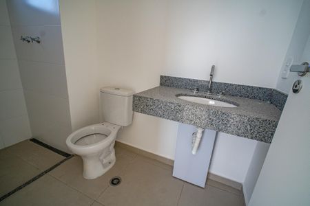 Studio à venda com 28m², 1 quarto e sem vaga Studio à venda com 28m², 1 quarto e sem vagaBanheiro