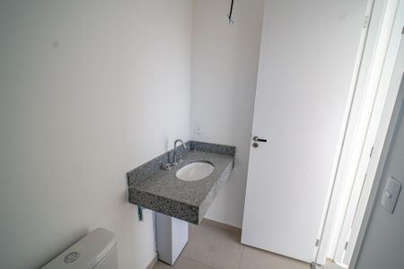 Studio à venda com 28m², 1 quarto e sem vaga Studio à venda com 28m², 1 quarto e sem vagaBanheiro