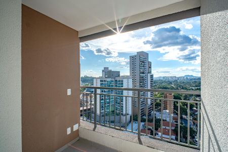 Studio à venda com 28m², 1 quarto e sem vaga Studio à venda com 28m², 1 quarto e sem vagaVaranda