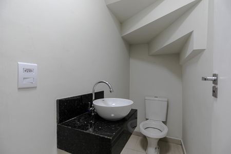 Casa para alugar com 67m², 2 quartos e 2 vagas Casa para alugar com 67m², 2 quartos e 2 vagasLavabo