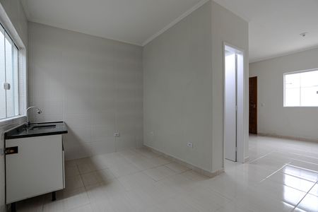 Casa para alugar com 67m², 2 quartos e 2 vagas Casa para alugar com 67m², 2 quartos e 2 vagasCozinha