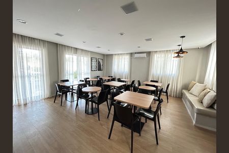 Apartamento à venda com 49m², 2 quartos e sem vagaÁrea comum - Salão de festas