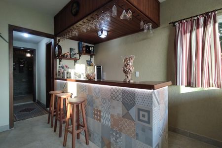 Casa de condomínio à venda com 650m², 4 quartos e 4 vagas Casa de condomínio à venda com 650m², 4 quartos e 4 vagasÁrea comum