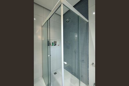 Casa de condomínio à venda com 650m², 4 quartos e 4 vagasBanheiro da suíte 1