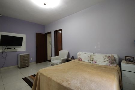 Casa de condomínio à venda com 650m², 4 quartos e 4 vagas Casa de condomínio à venda com 650m², 4 quartos e 4 vagasSuíte 3