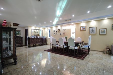 Casa de Condomínio à venda com 4 quartos, 650m² em Jacarepaguá, Rio de Janeiro