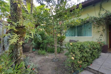 Casa de condomínio à venda com 650m², 4 quartos e 4 vagas Casa de condomínio à venda com 650m², 4 quartos e 4 vagasFachada Frente Casa