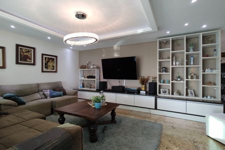 Casa de condomínio à venda com 650m², 4 quartos e 4 vagas Casa de condomínio à venda com 650m², 4 quartos e 4 vagasSala 1