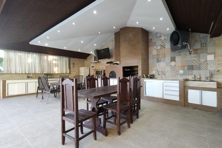 Casa de condomínio à venda com 650m², 4 quartos e 4 vagas Casa de condomínio à venda com 650m², 4 quartos e 4 vagasÁrea gourmet