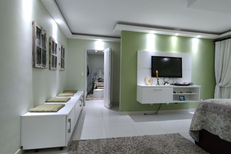 Casa de condomínio à venda com 650m², 4 quartos e 4 vagas Casa de condomínio à venda com 650m², 4 quartos e 4 vagasSuíte 2