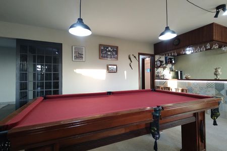 Casa de condomínio à venda com 650m², 4 quartos e 4 vagas Casa de condomínio à venda com 650m², 4 quartos e 4 vagasÁrea comum