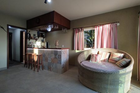 Casa de condomínio à venda com 650m², 4 quartos e 4 vagas Casa de condomínio à venda com 650m², 4 quartos e 4 vagasÁrea comum