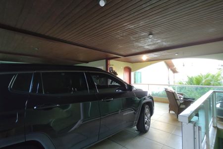 Casa de condomínio à venda com 650m², 4 quartos e 4 vagas Casa de condomínio à venda com 650m², 4 quartos e 4 vagasGaragem