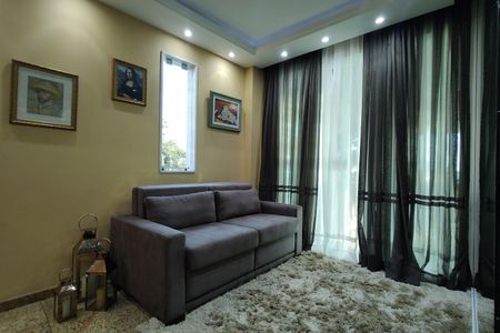 Casa de condomínio à venda com 650m², 4 quartos e 4 vagas Casa de condomínio à venda com 650m², 4 quartos e 4 vagasSala 1